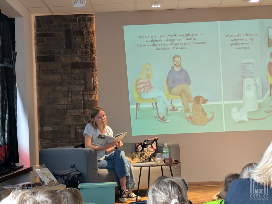 Biblioteka Gorlice, Lato z Biblioteką Marta maj czyta dzieciom swoja książkę